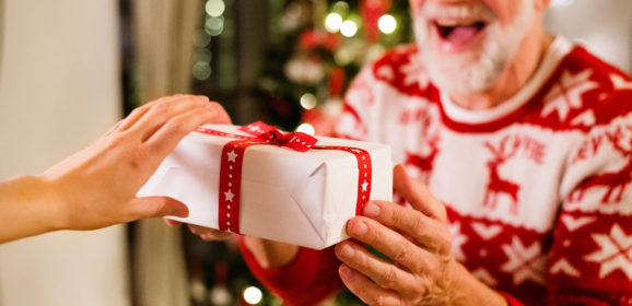 Best Gifts for Seniors | Our Top 10 Picks